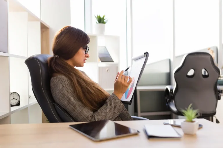 silla-ergonomica-oficina-caracteristicas